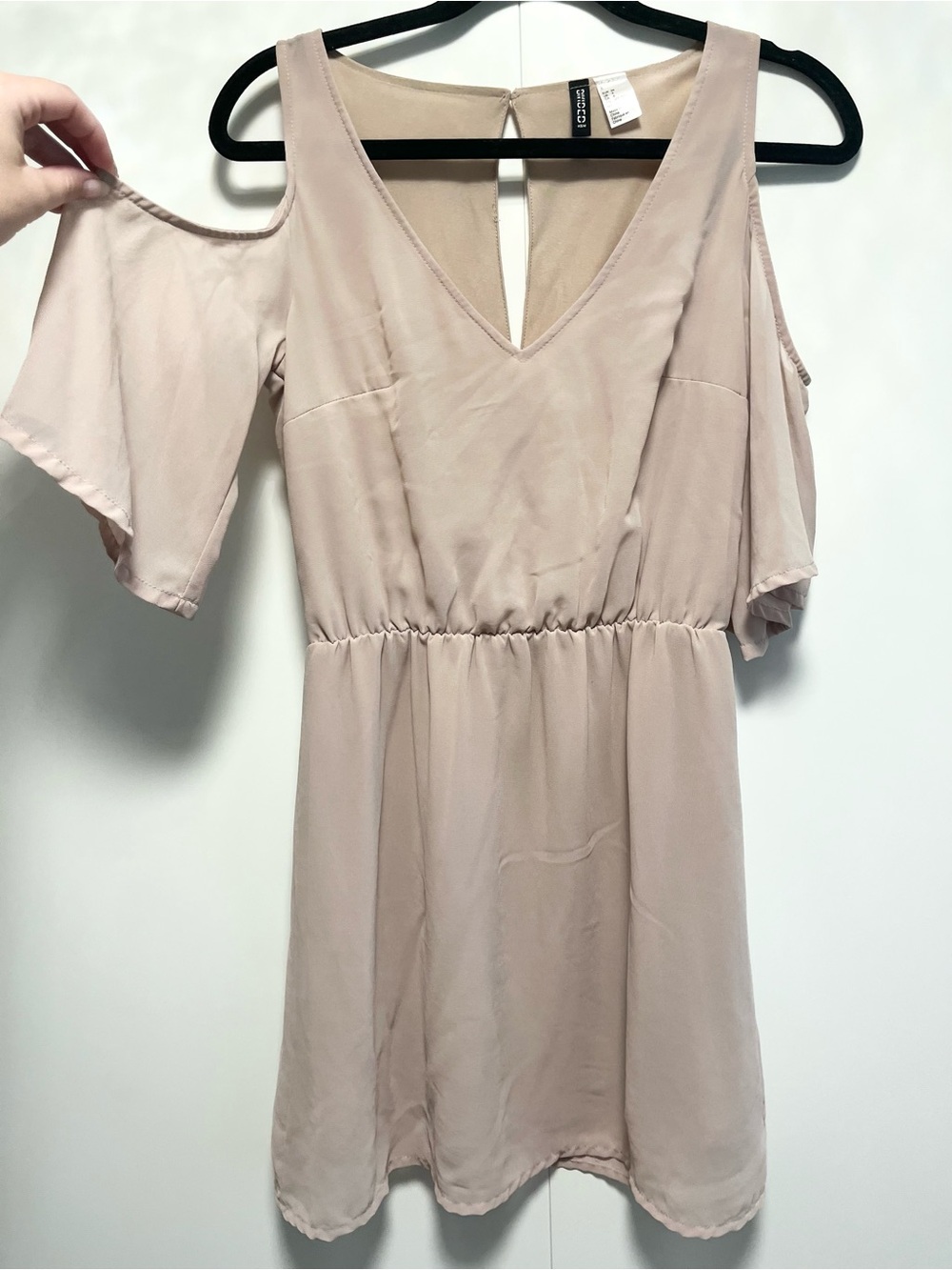 Elastic waist mini dress with flutter sleeves